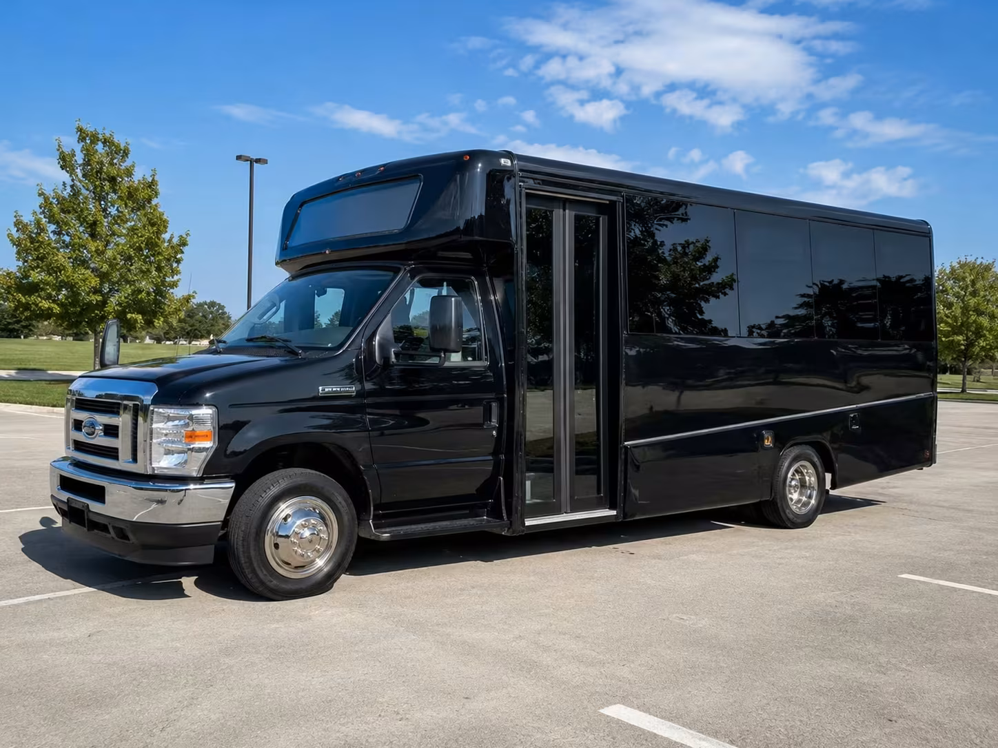 kissimmee 18 passenger minibus rental