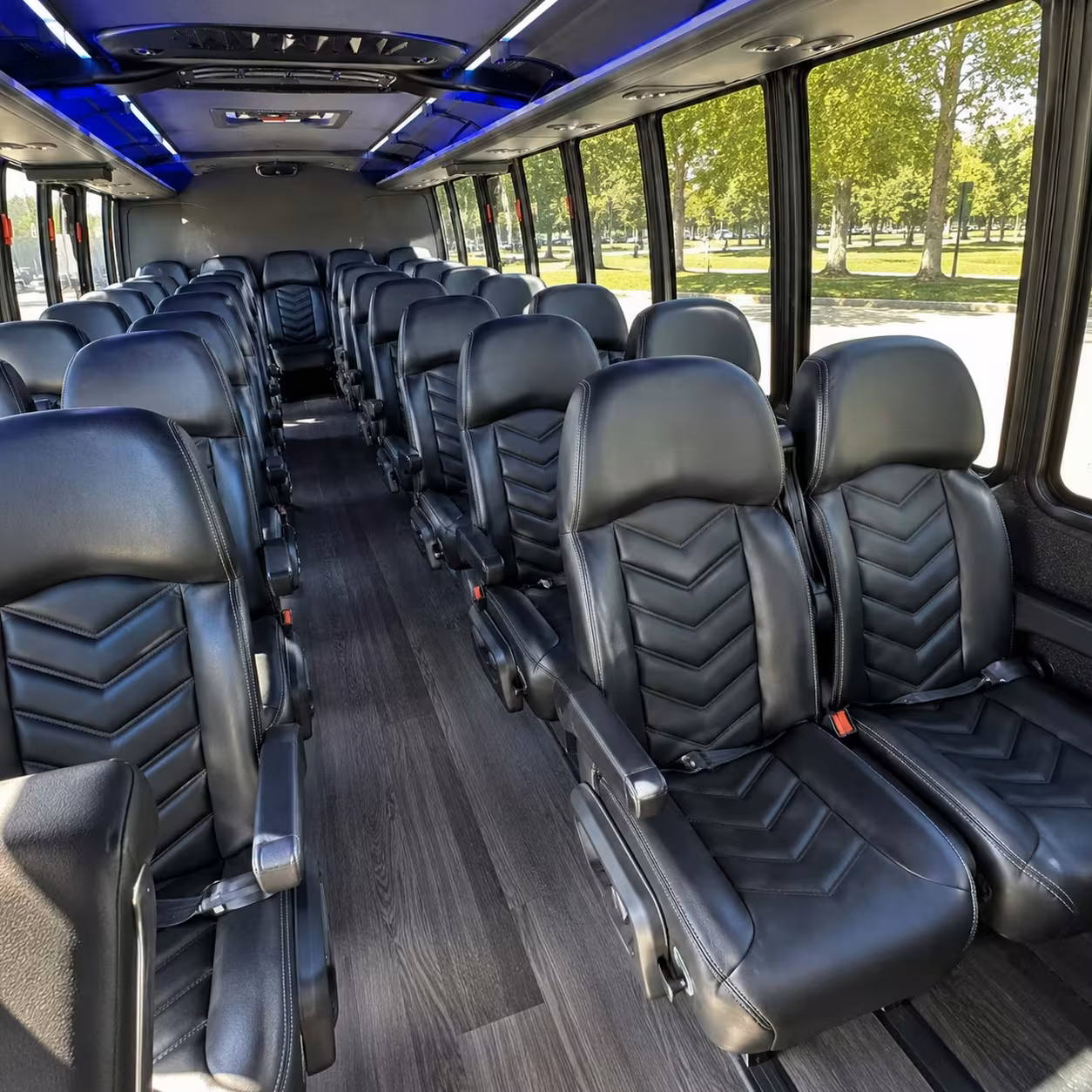 kissimmee 25 passenger minibus rental