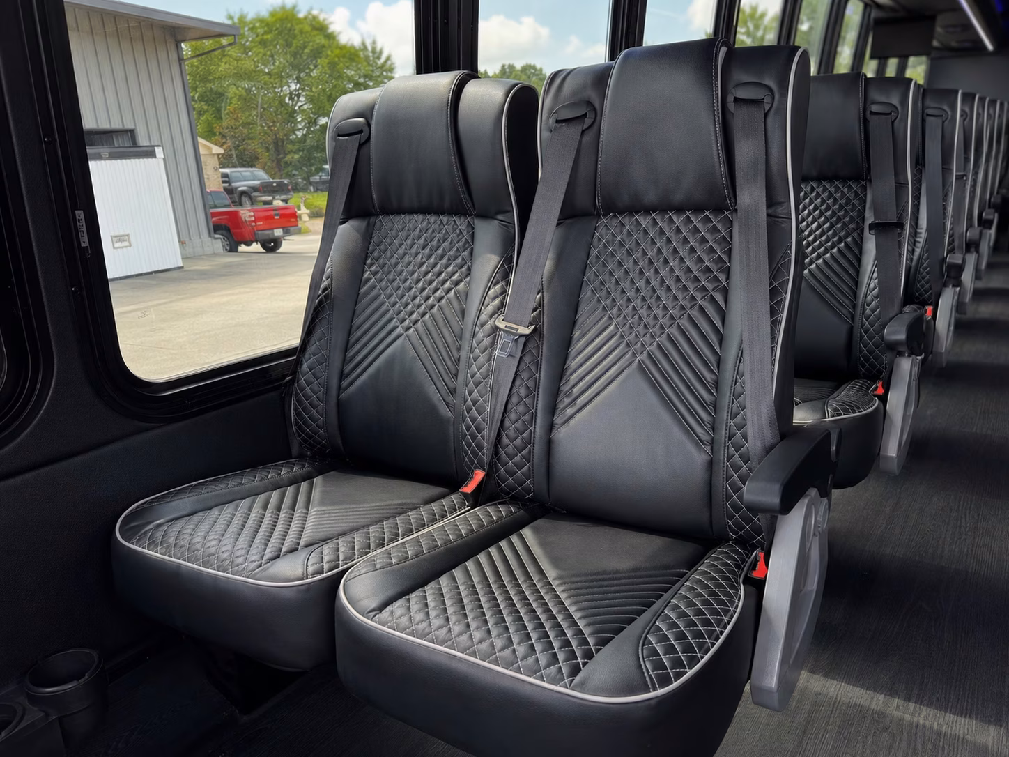 kissimmee charter bus rentals for large prom groups