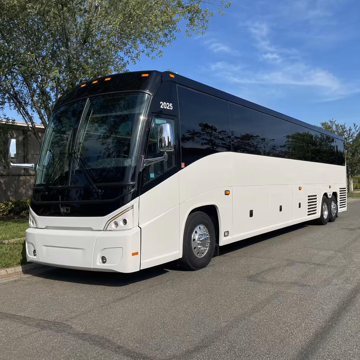 long distance kissimmee bus rentals to florida theme parks